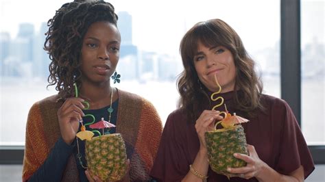Home Economics S02E08 .